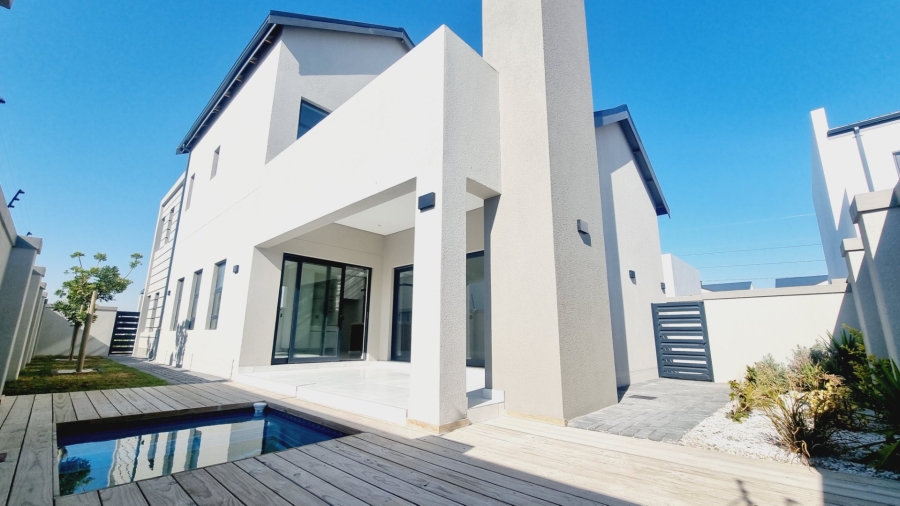 3 Bedroom Property for Sale in Sandown Western Cape
